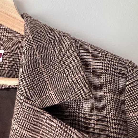 Midtown Buttonless Blazer - Size 6 - Picture 8 of 8